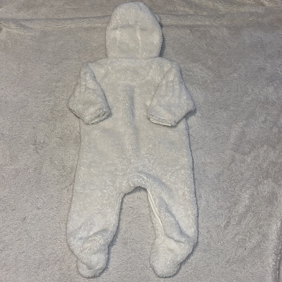 Next baby fuzzy bear suit - Picture 7 of 7